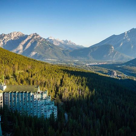 The Rimrock Resort Hotel Banff Buitenkant foto