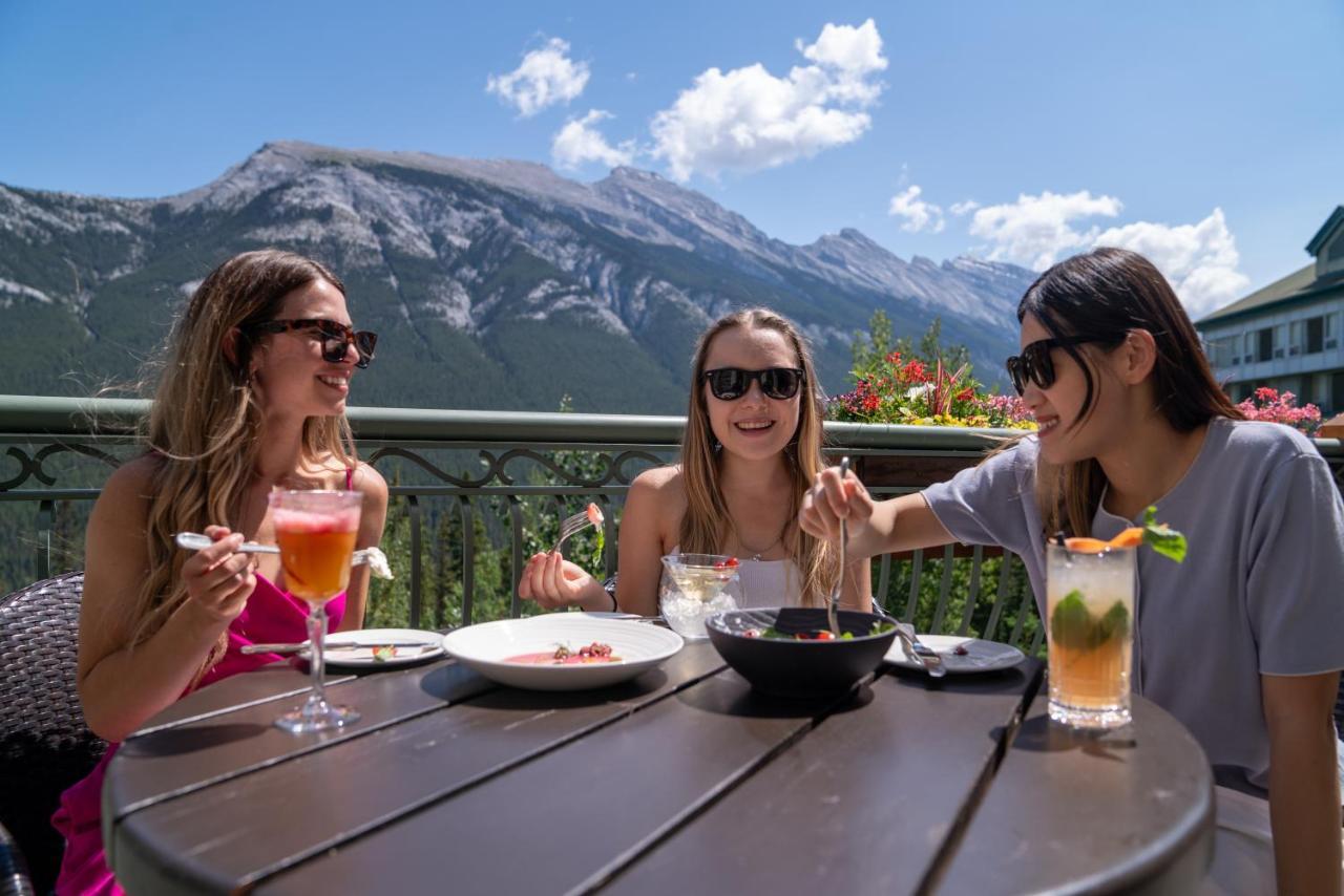 The Rimrock Resort Hotel Banff Buitenkant foto