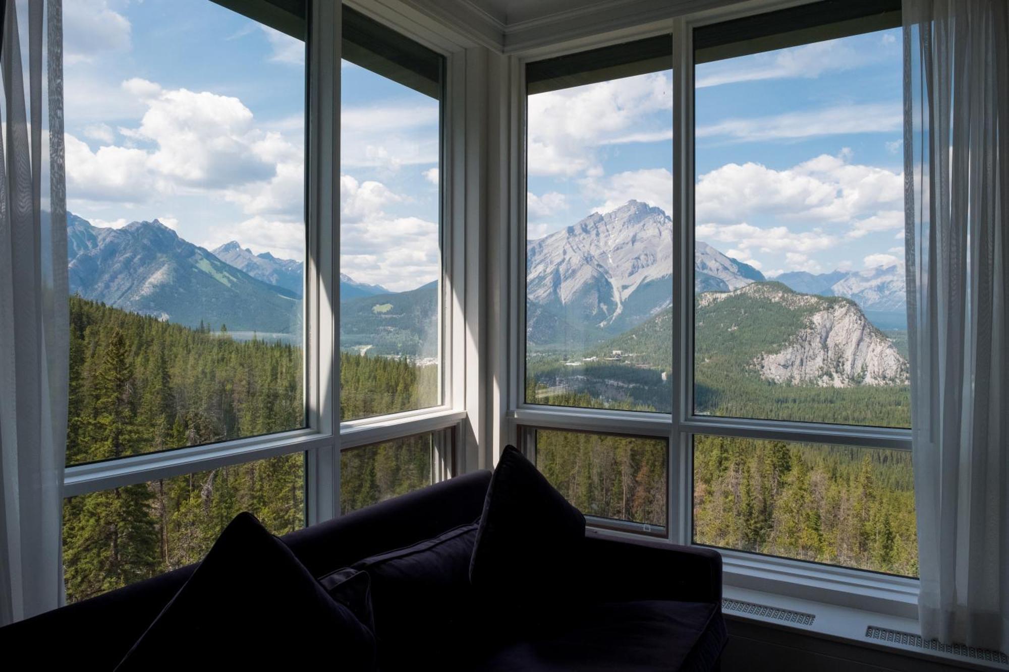 The Rimrock Resort Hotel Banff Buitenkant foto