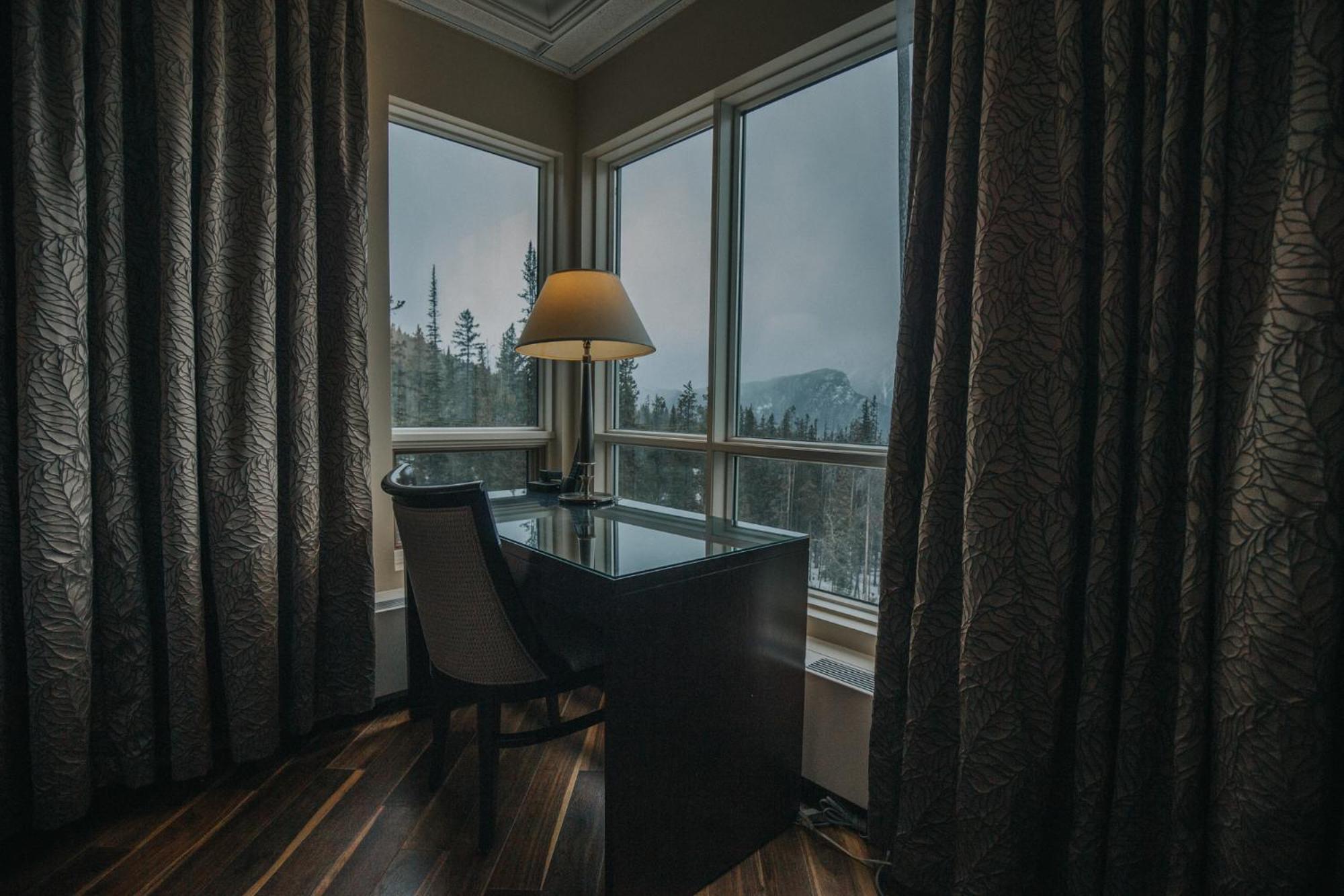 The Rimrock Resort Hotel Banff Buitenkant foto