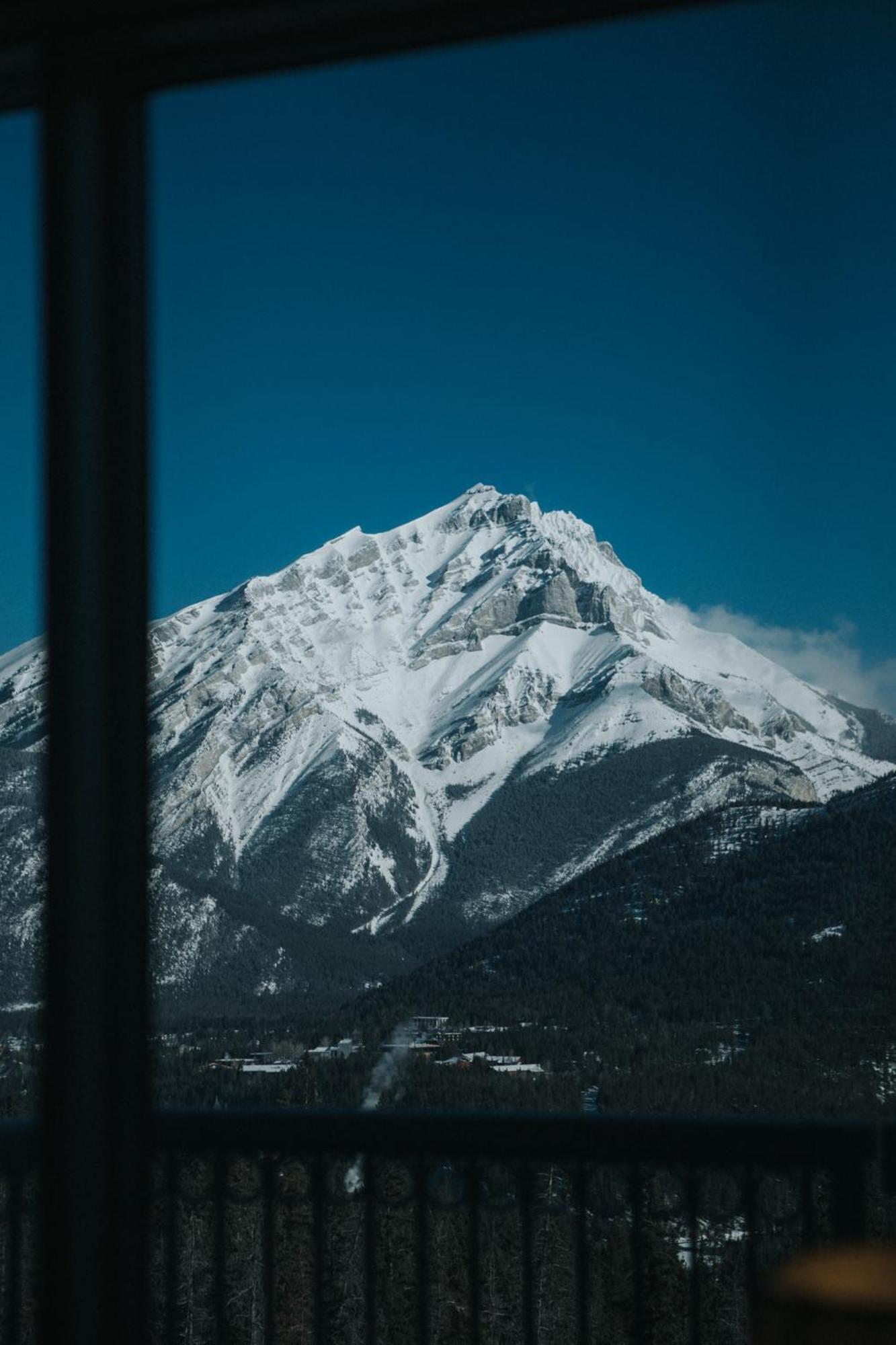 The Rimrock Resort Hotel Banff Buitenkant foto