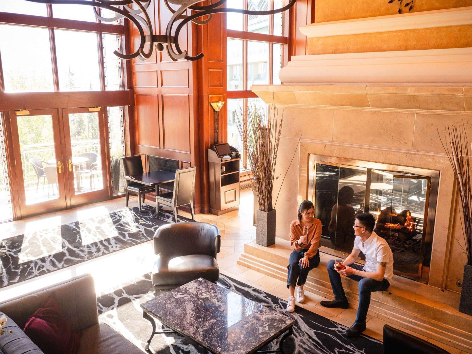 The Rimrock Resort Hotel Banff Buitenkant foto